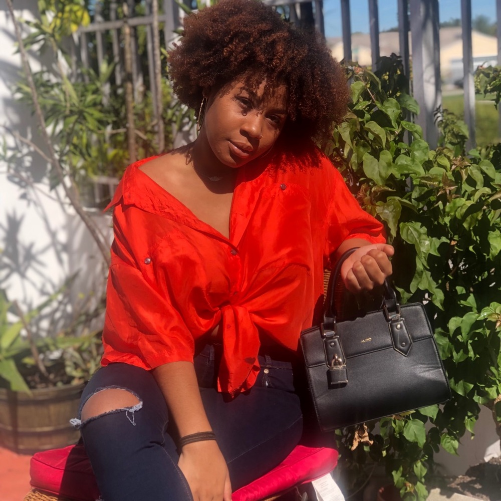 Meet your Posher, Camile